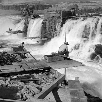 Celio Falls, 1956